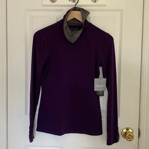 NWT Athleta Crusade Split Neck Yoga Top